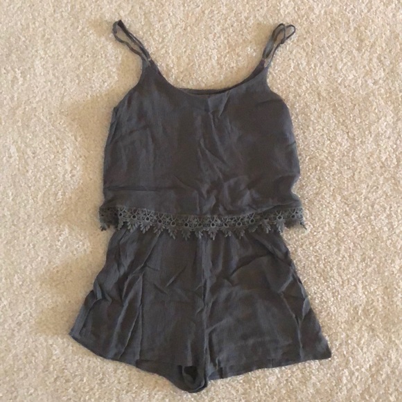Forever 21 Pants - Olive green romper